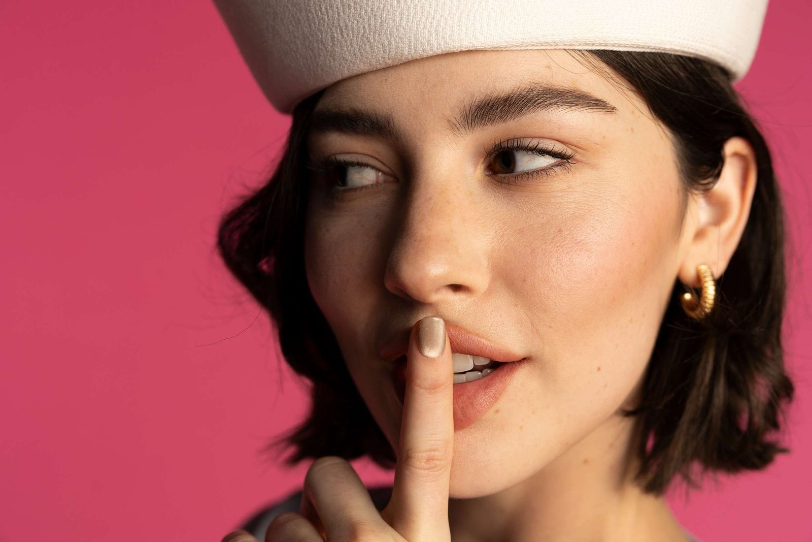 The Secret Of Us Album: Gracie Abrams’ Emotional Masterpiece